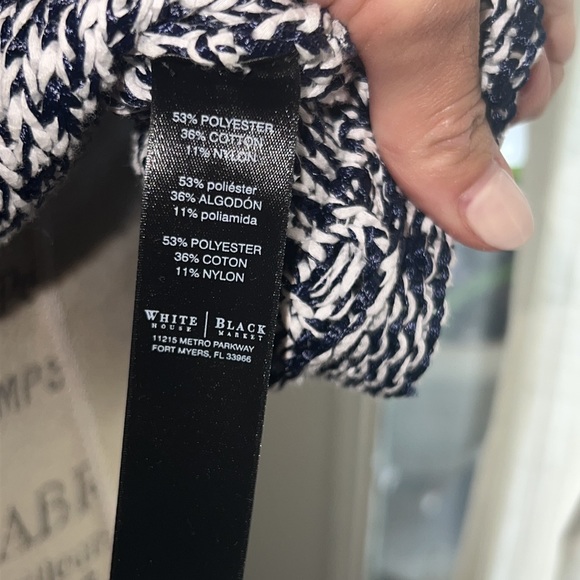 WHBM sleeveless knit sweater shirt women’s blouse top crochet navy & white XS - Picture 9 of 10